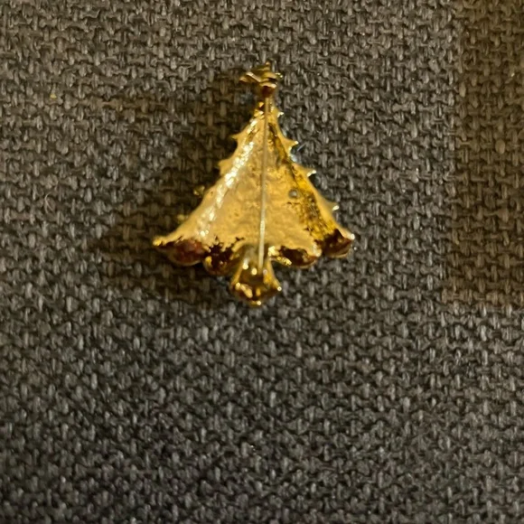 Vintage Christmas Tree Brooch unmarked - Picture 3 of 3